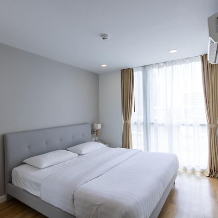 United Residence Ekamai Bangkok Extérieur photo