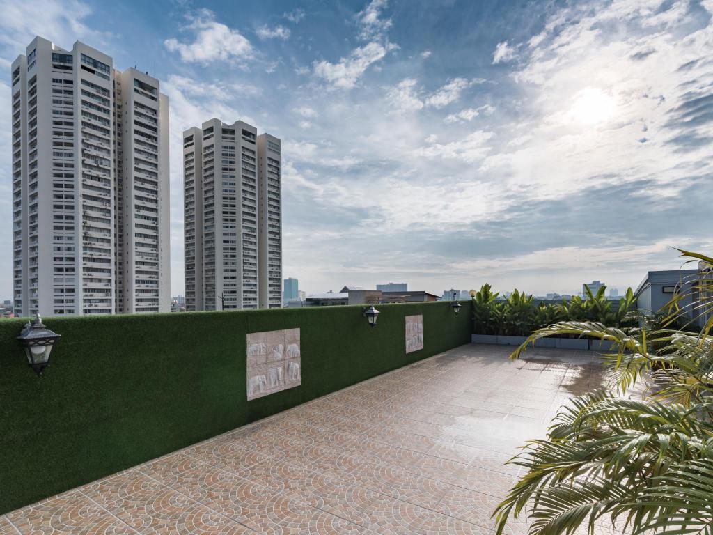 United Residence Ekamai Bangkok Extérieur photo