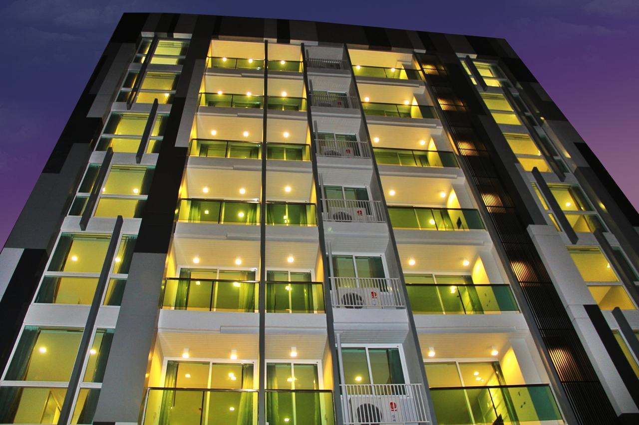 United Residence Ekamai Bangkok Extérieur photo